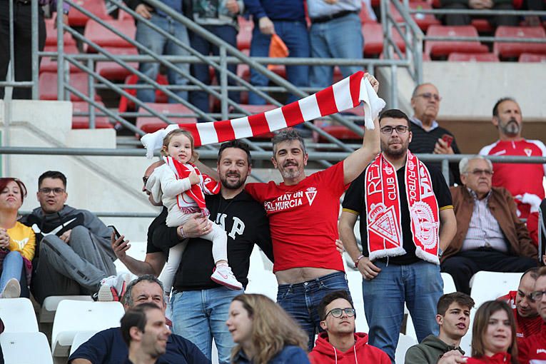 El Real Murcia cae ante el UCAM Murcia en casa