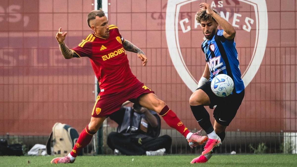 Angeliño, en un amistoso con la Roma.