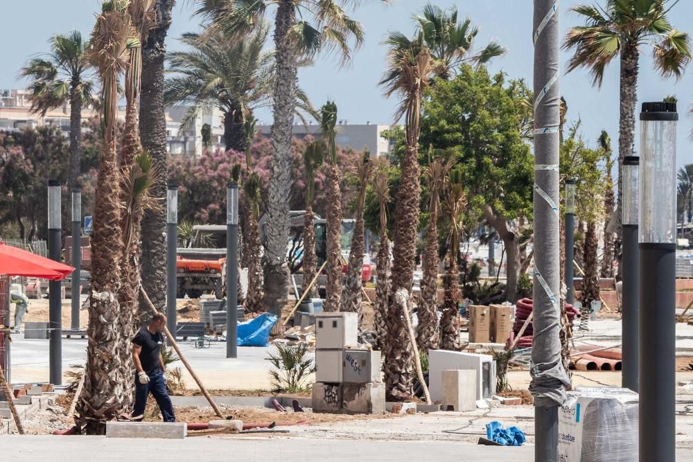 El aspecto de la renovación es similar a los paseos de Juan Aparicio y de la playa del Cura y ha costado un millón de euros