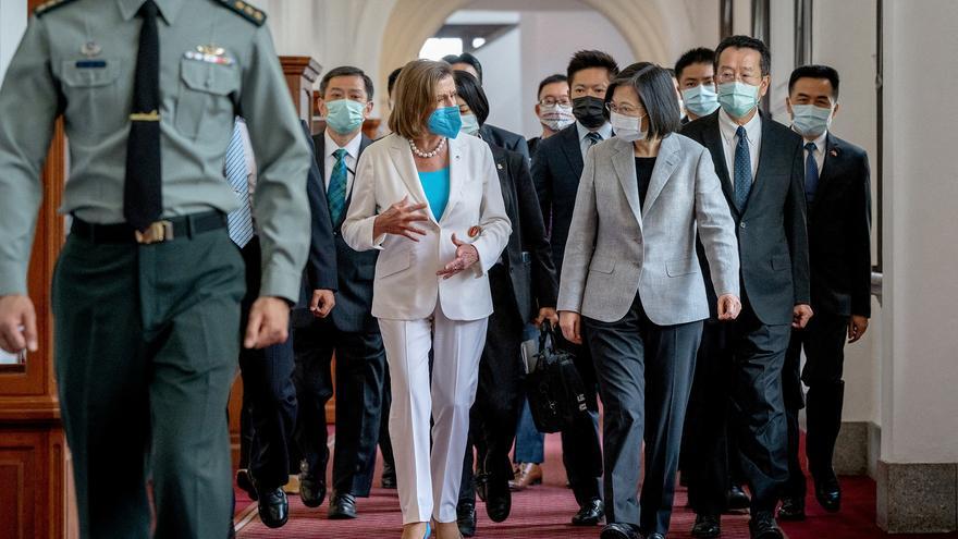 Aterriza en Taiwán una delegación del Congreso de EEUU en medio de tensiones con China por la visita de Pelosi