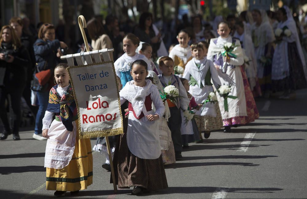 Magdalena 2017: Devoción en la Ofrena a la Verge de Lledó