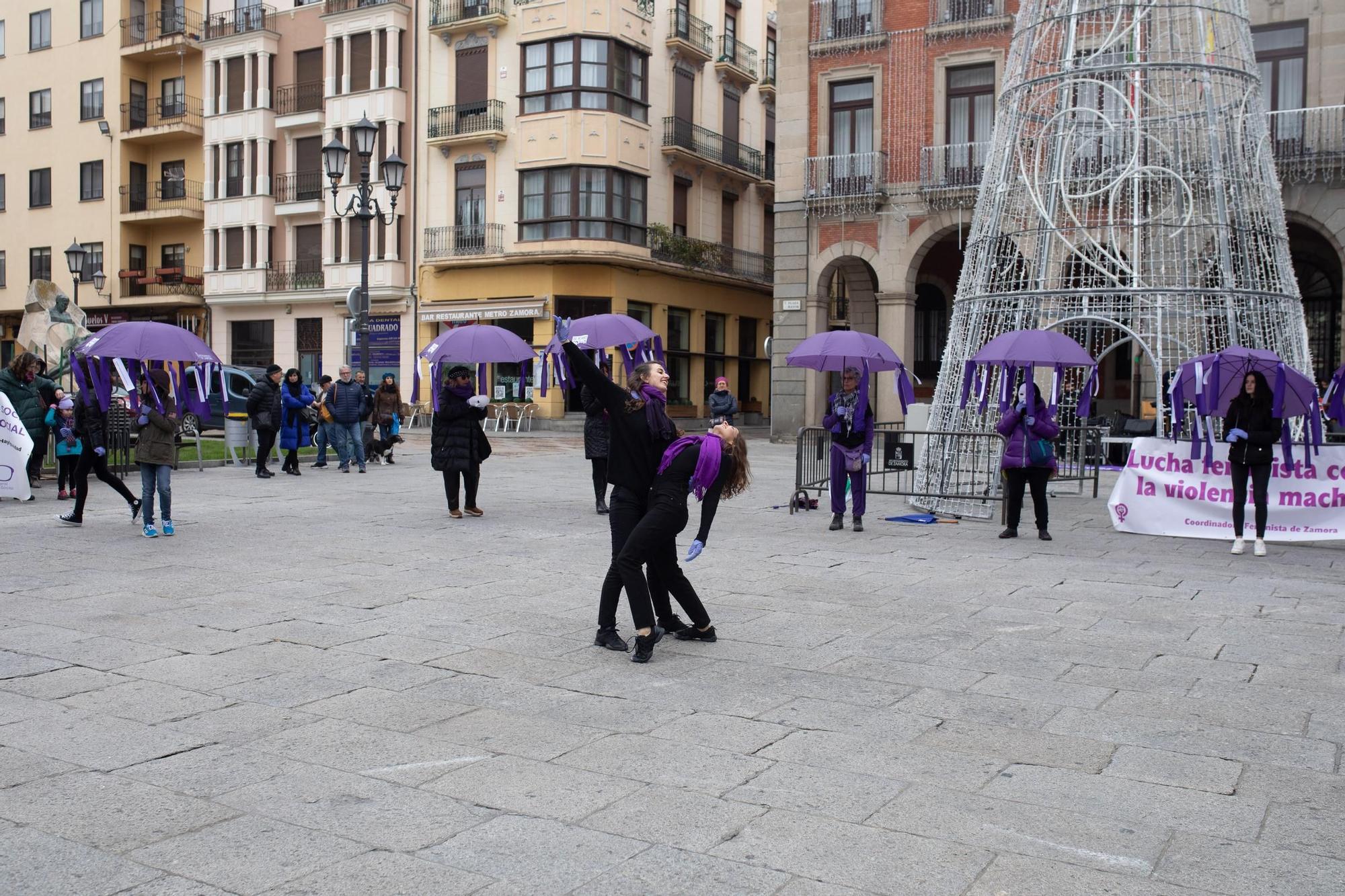 GALERÍA | El acto del 25N en Zamora, en imágenes