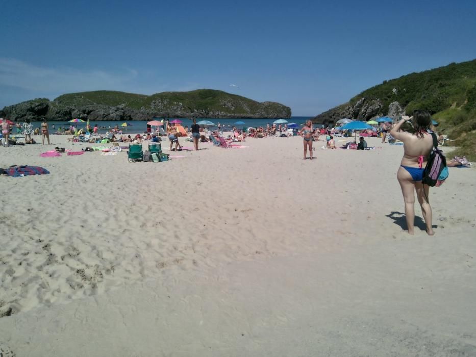 Sábado de playa en Asturias: parcelas de arenal