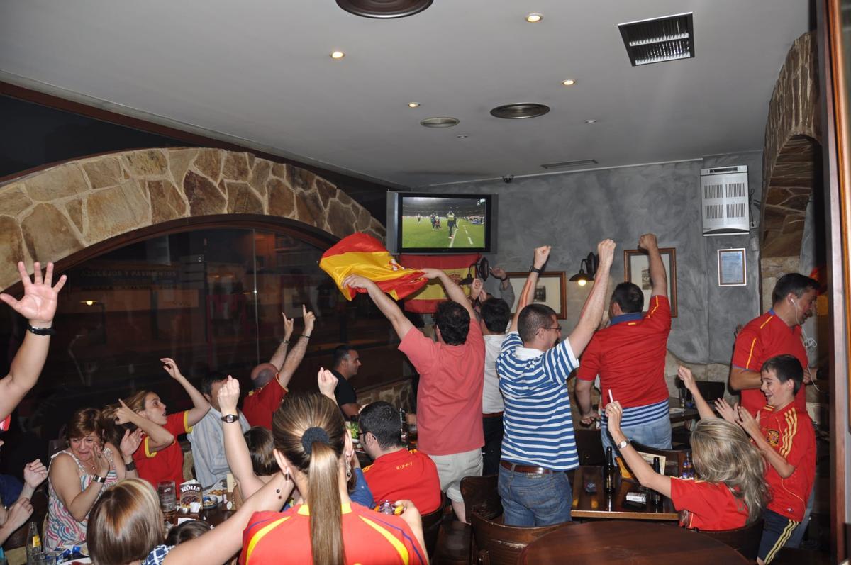 Así celebró Alcalá de Henares el Primer Mundial de Fútbol de España en 2010