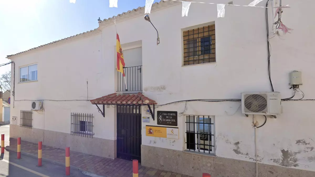 PP y Vox se rebelan en Lorca contra el posible cierre del cuartel de Zarcilla de Ramos