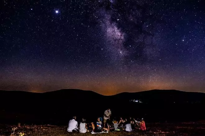 Galería | Seis destinos Starlight para perderse entre las estrellas en Extremadura