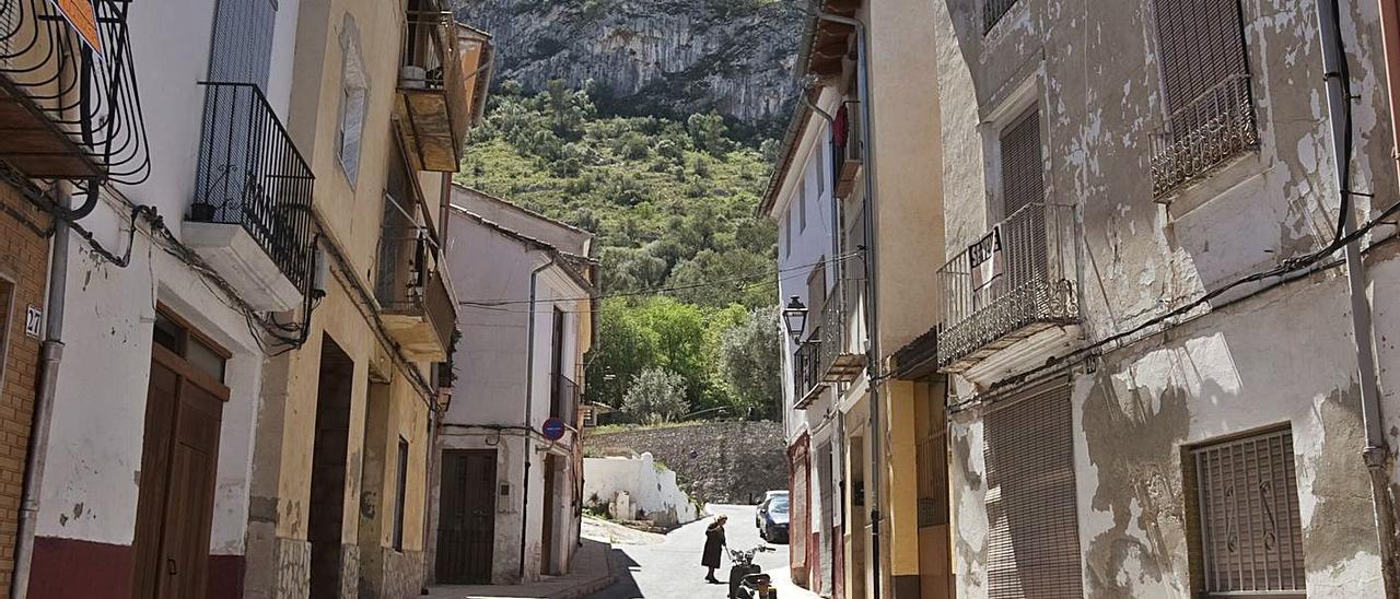 Imagen de archivo de la calle Ánimes, donde se prevé ejecutar mejoras. | PERALES IBORRA