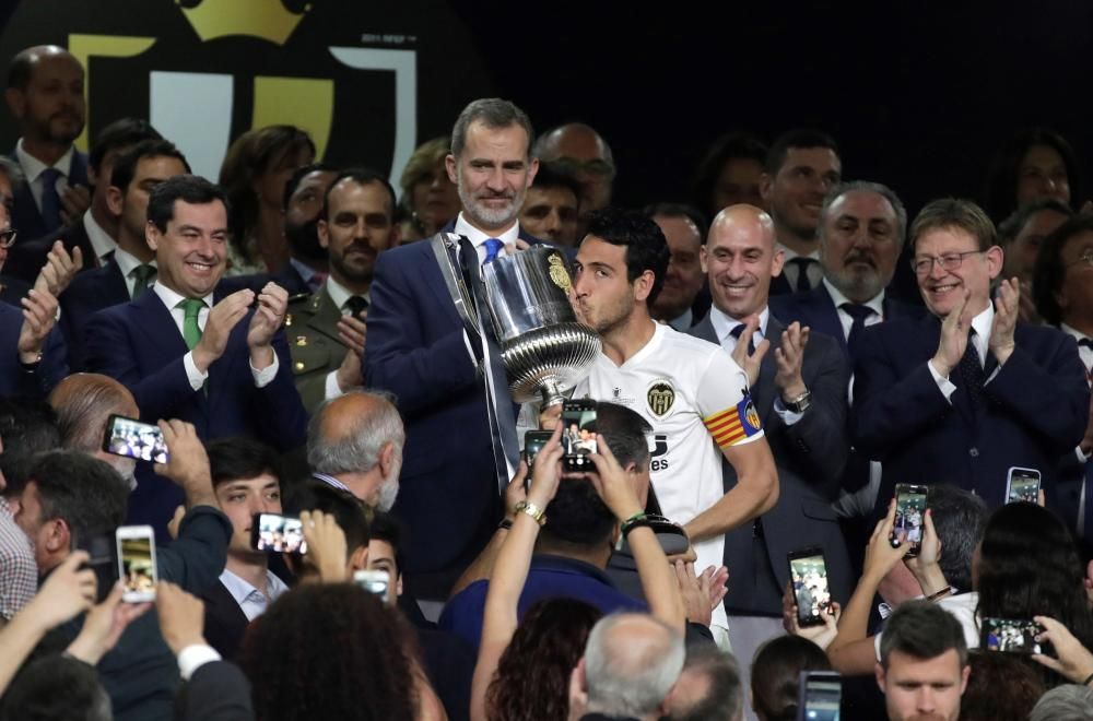 El Valencia y su afición celebran el título de la Copa del Rey