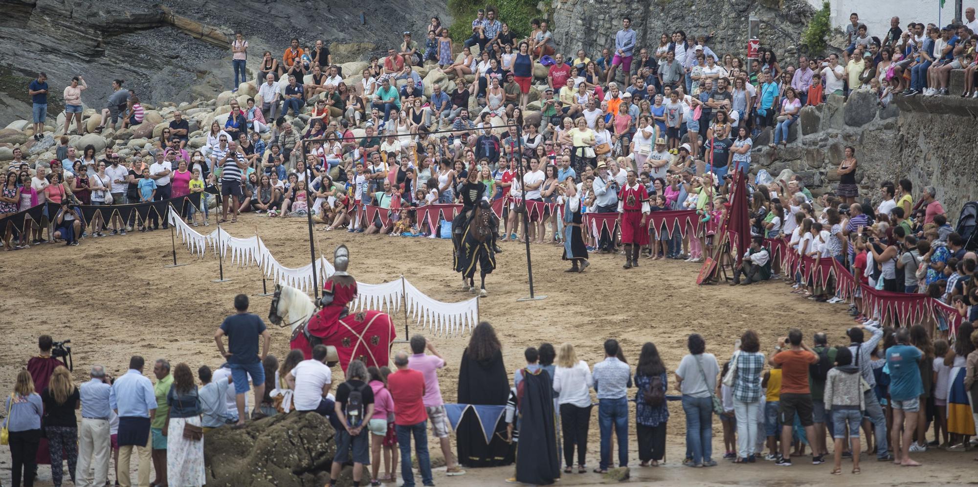 El desembarco de Carlos V en Tazones, así es la gran recreación histórica de Villaviciosa