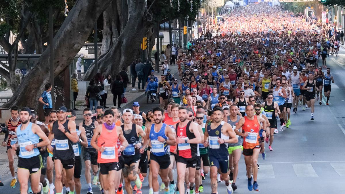 Las imágenes de la Zurich Maratón de Málaga