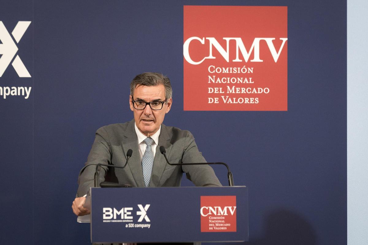 La CNMV espera aprovar el fullet de l’opa del BBVA sobre el Sabadell abans de finals de juliol La CNMV espera aprovar el fullet de l’opa del BBVA sobre el Sabadell abans de finals de juliol