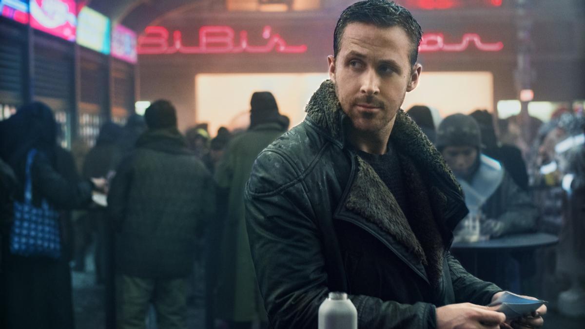 Ryan Gosling, como el Agente K, en 'Blade runner 2049', de Denis Villeneuve