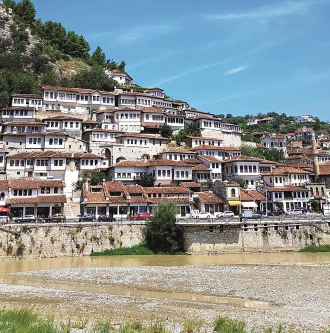 Viviendas en la ciudad de Berat.