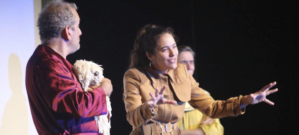 Un momento de la obra «Operación ópera», destinada al público más joven de Little Opera.  | ALBA PRIETO