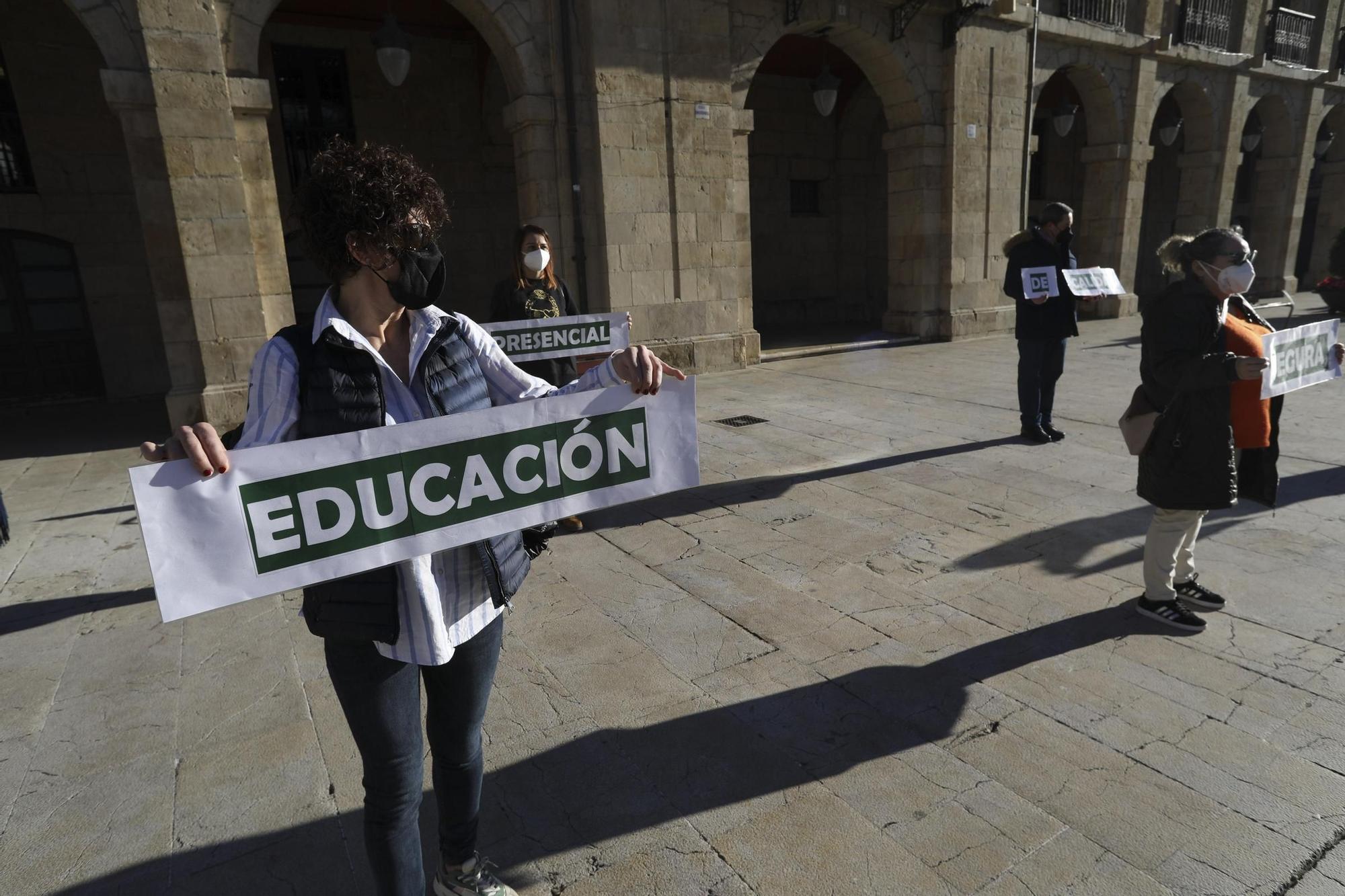 Concentraciones contra la semipresencialidad en la Educación