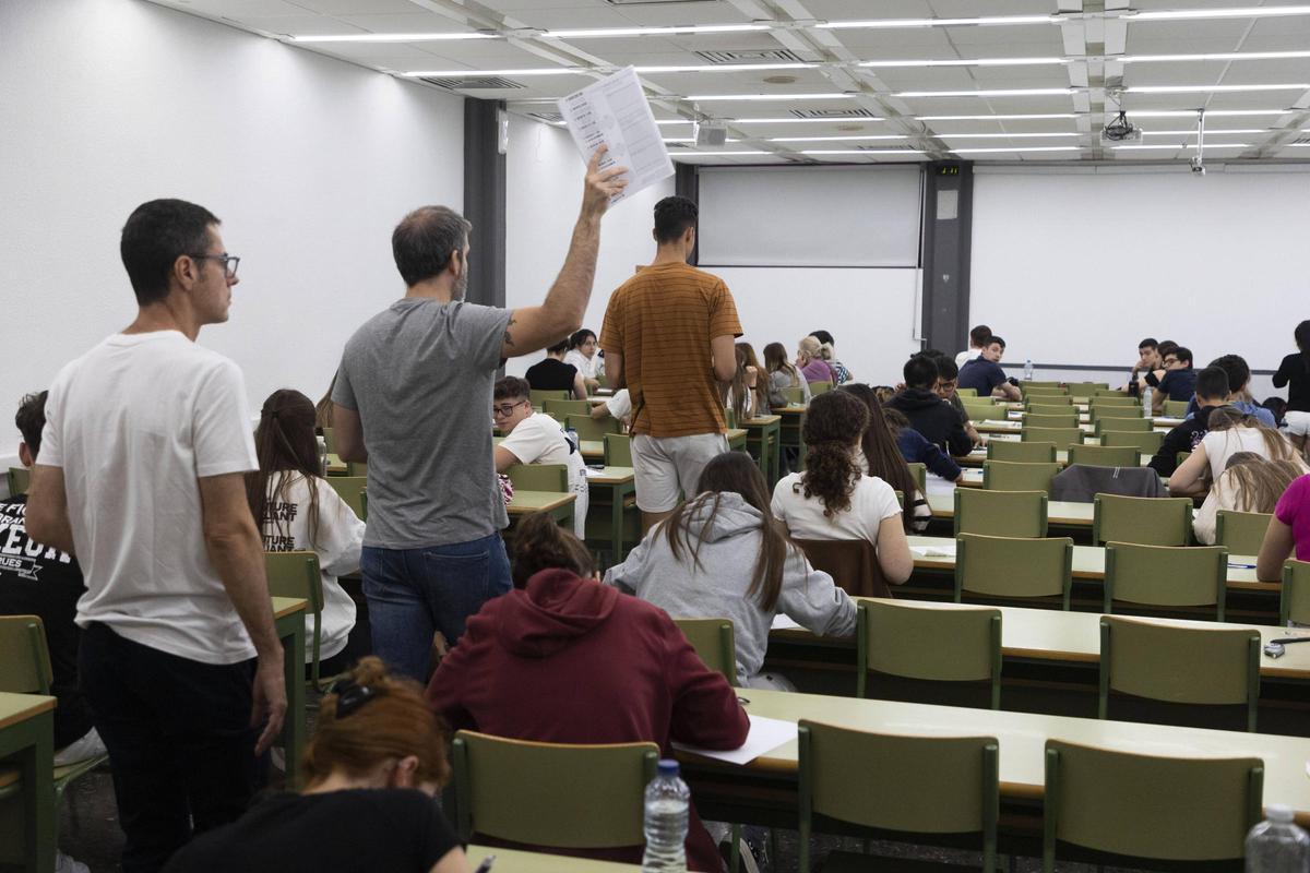 Examenes e selectividad el pasado curso en la Universitat Politècnica de València (UPV).