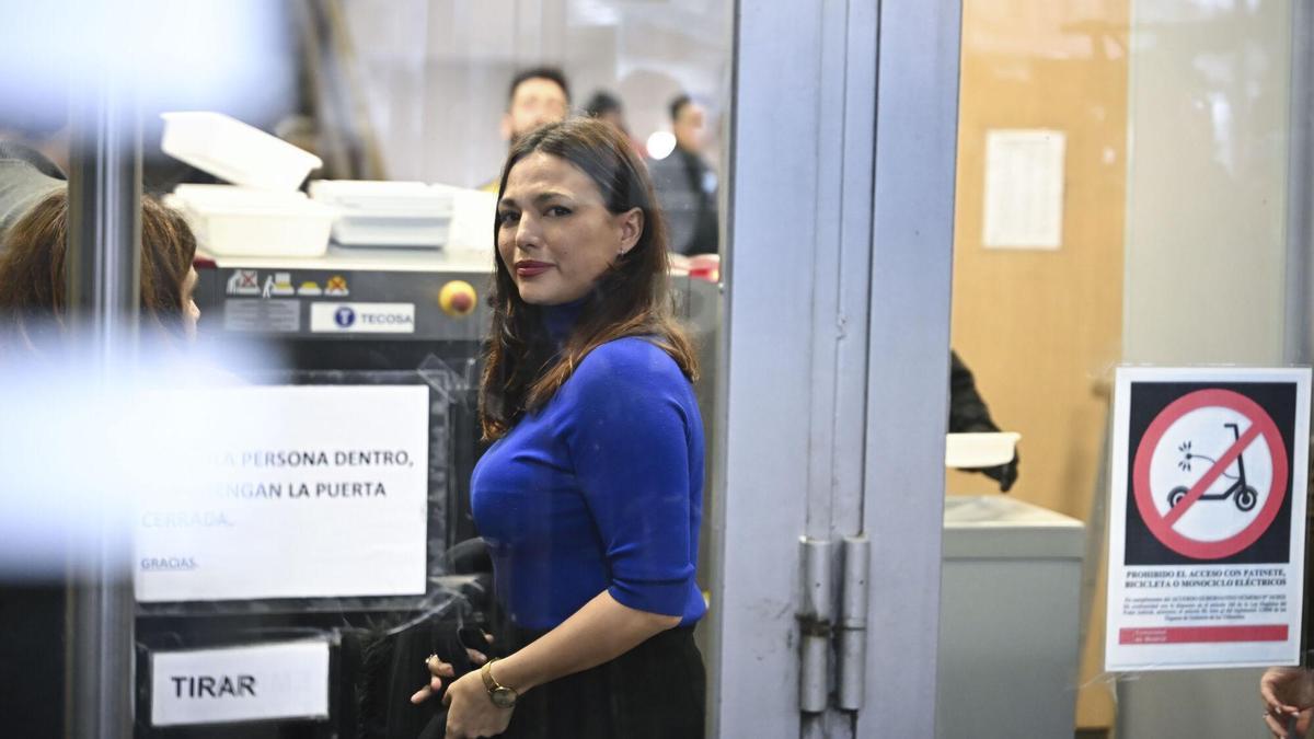 Un juez ordena a Mouliaá declarar en persona y ella recurre y se querella contra Errejón