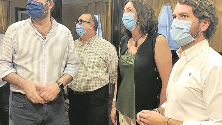 La secretaria general del PP andaluz recoge varias demandas para Cabra