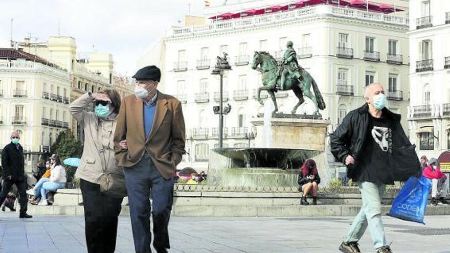 Madrid concentra cerca del 30 % de los diagnósticos y fallecidos a nivel nacional. | MARTA FERNÁNDEZ JARA