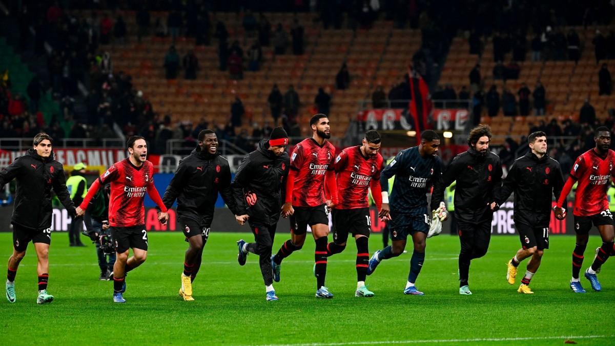 Los jugadores del Milan celebrando una victoria