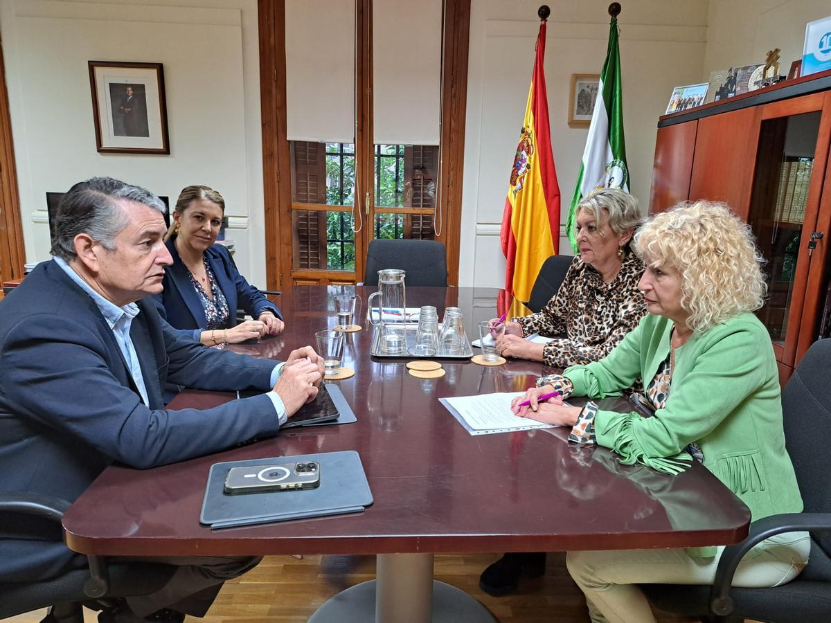 Reunión entre Antonio Sanz y Amama