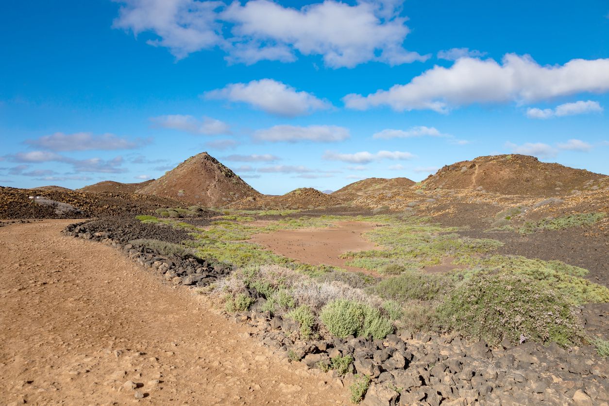 El paisaje volcánico de la isla de Lobos en Fuerteventura