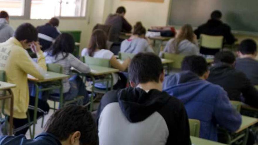 Casi 200 centros podrán incorporarse a la red educativa en tres idiomas