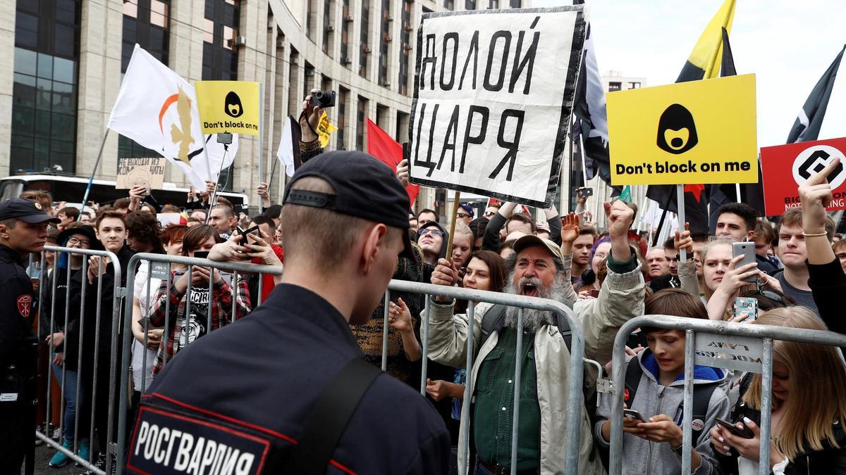 Protesta en Moscú contra el bloqueo de Telegram, 2018.