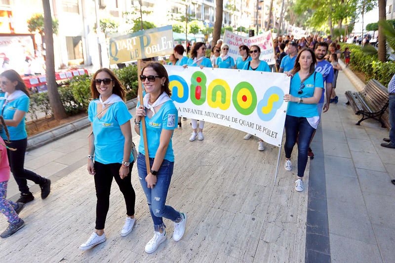 La 'festa del valencià' toma las calles de Torrent