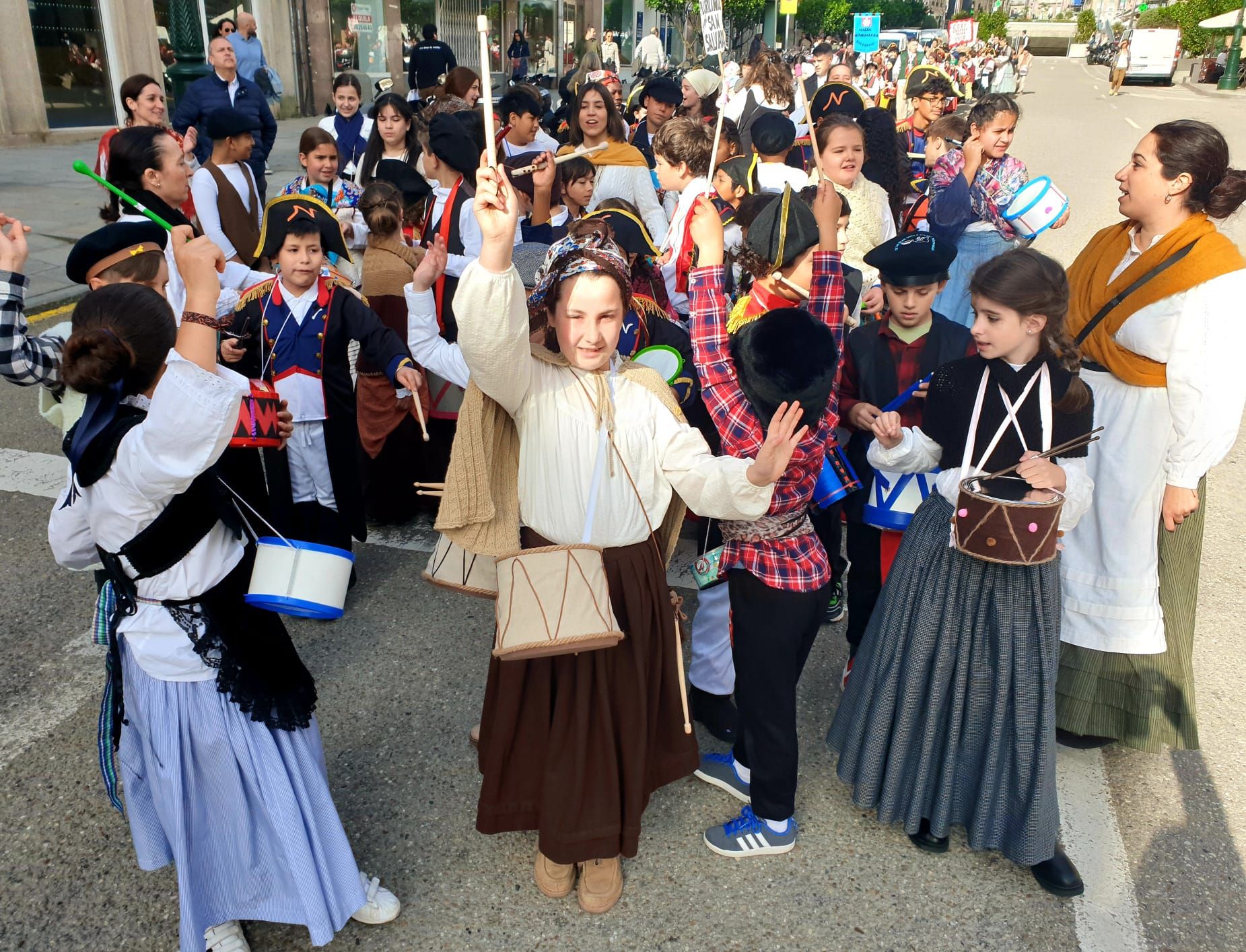 Los más pequeños protagonizan su 'Reconquistiña'