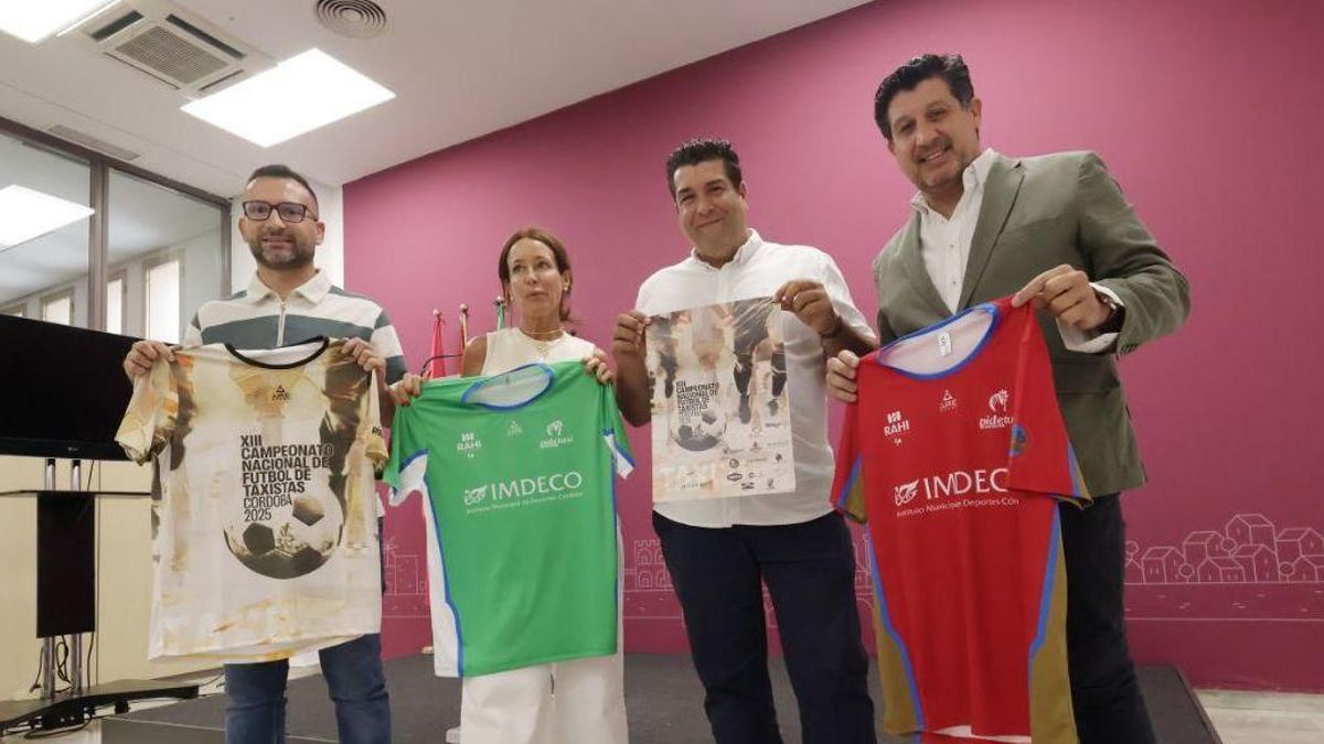 Presentación del campeonato nacional de fútbol para taxistas.