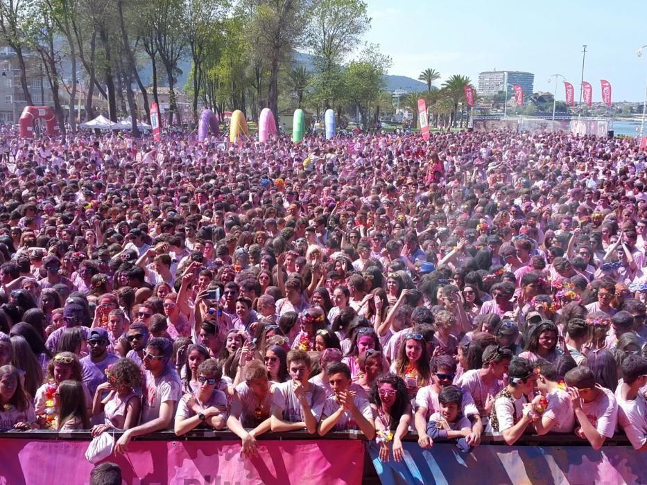 Los colores de la Holi Run inundan Vigo