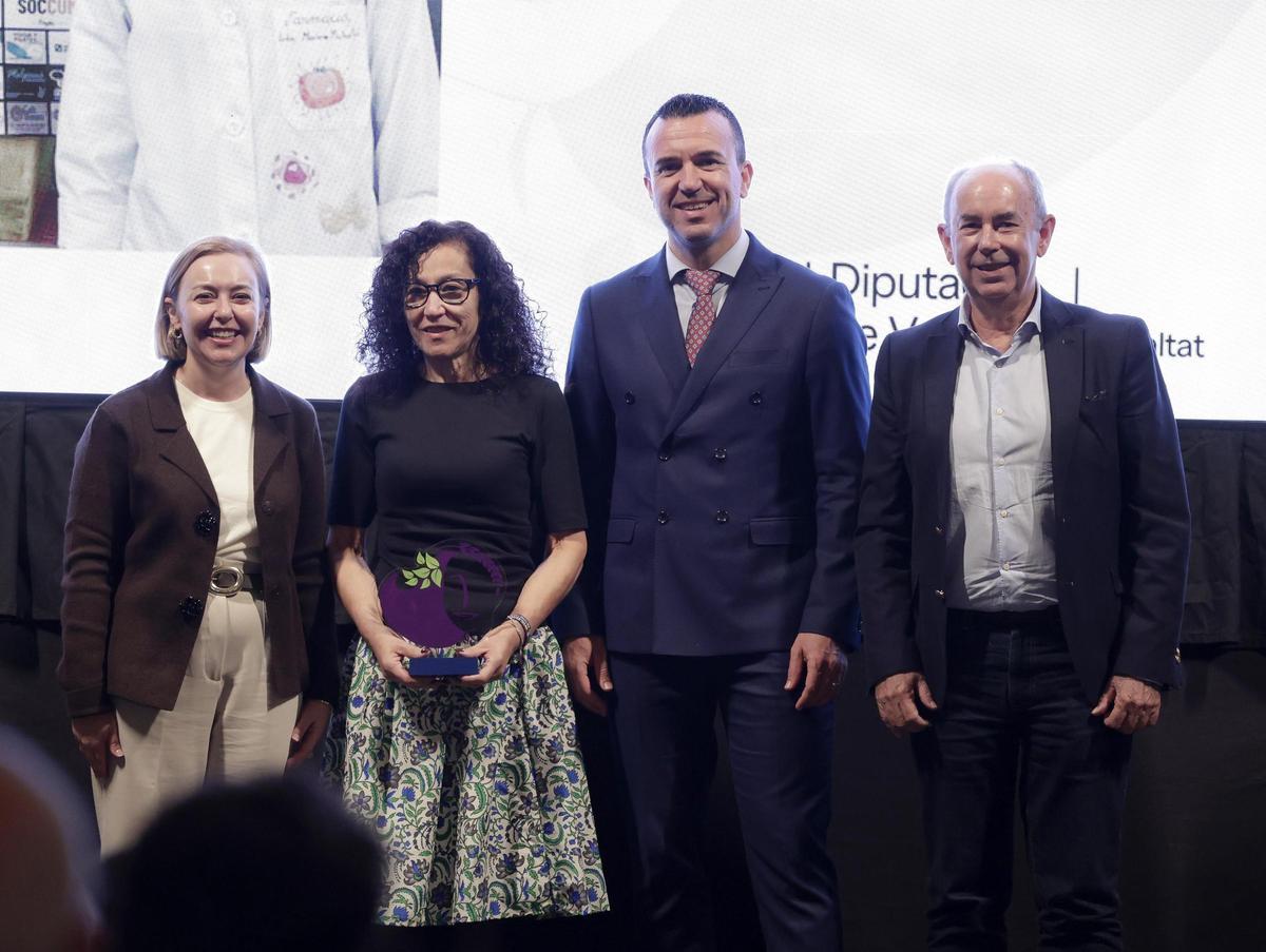 Reconocimiento a la farmacéutica de Massanassa María Wanda Machado