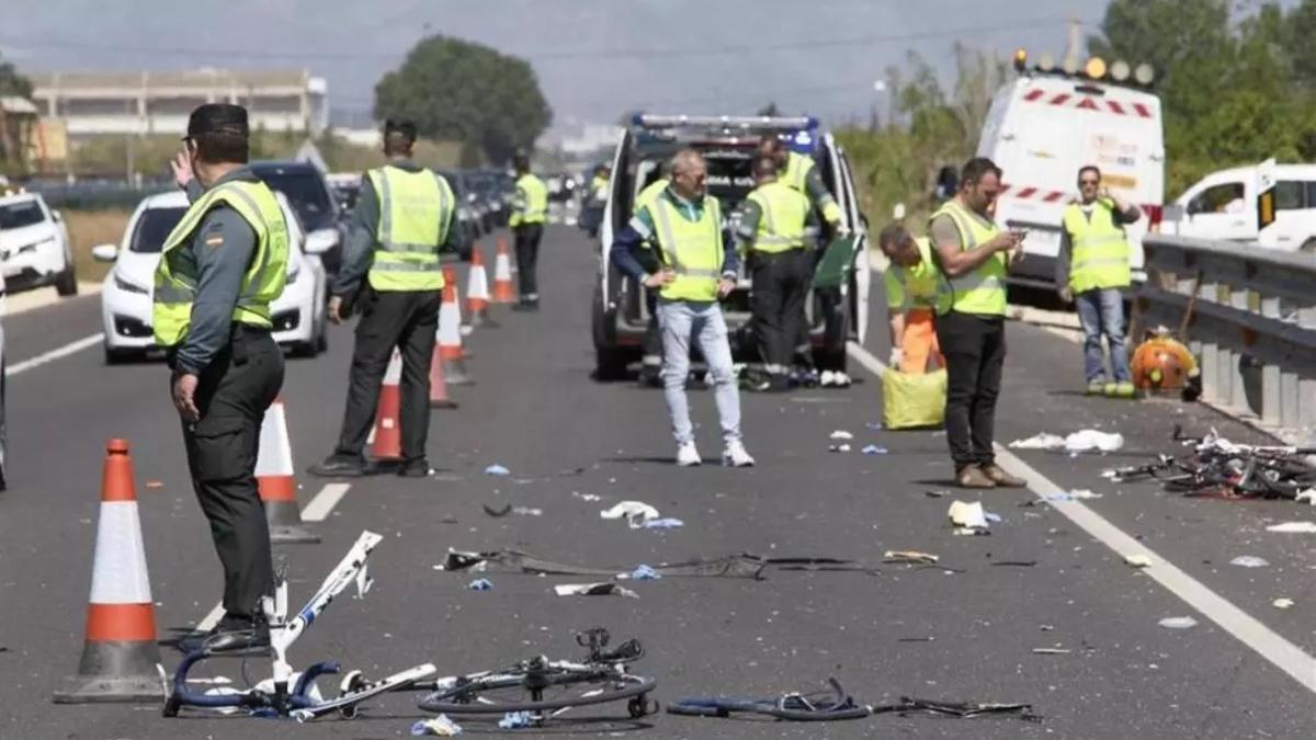 Accident de trànsit amb ciclistes.