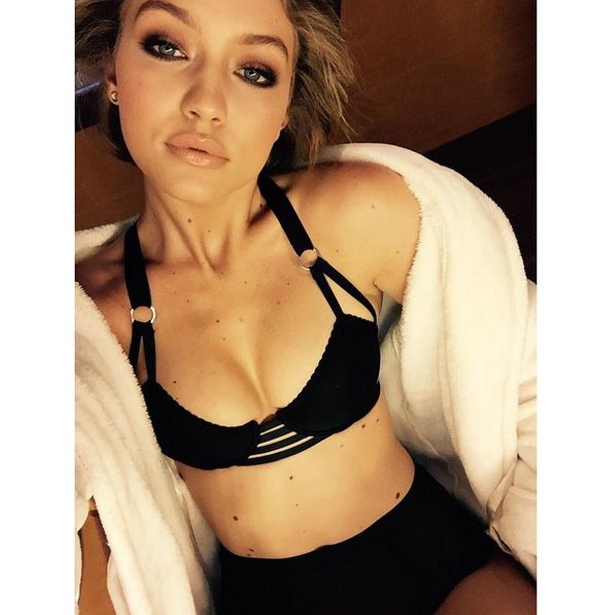 Gigi Hadid y los selfies