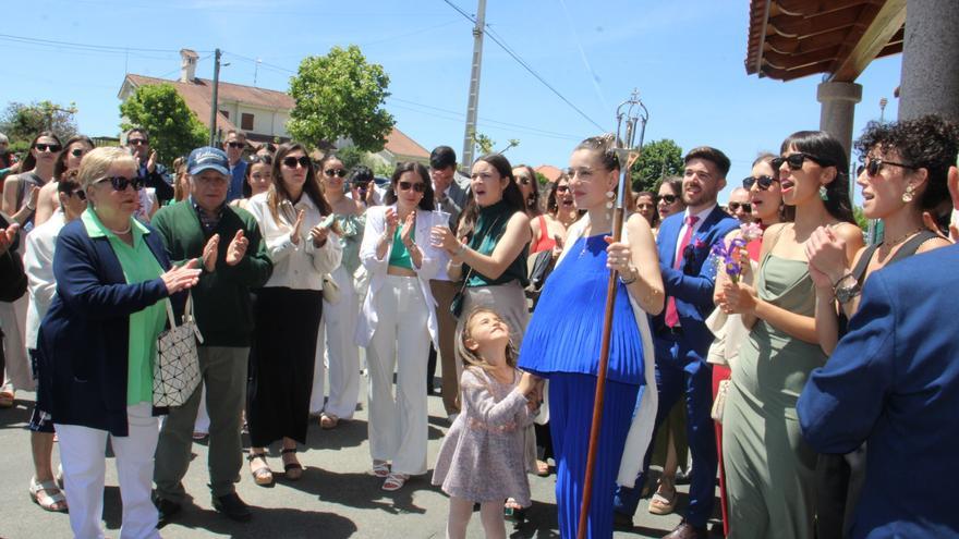 La Alcaldesa de Mozos de Villardeciervos pide los favores de San Antonio