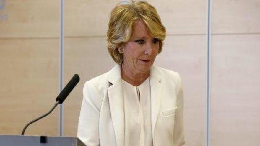 Esperanza Aguirre va comparèixer ahir davant dels mitjans de comunicació