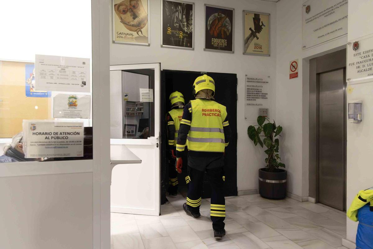 El temporal daña el techo del Museo de Hogueras y afecta a piezas históricas