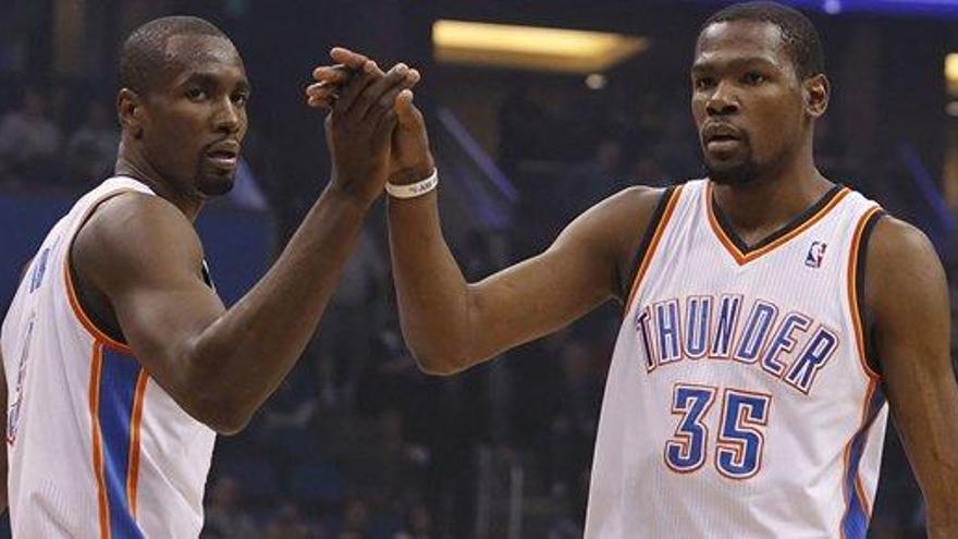 Ibaka y Durant, durante el partido.