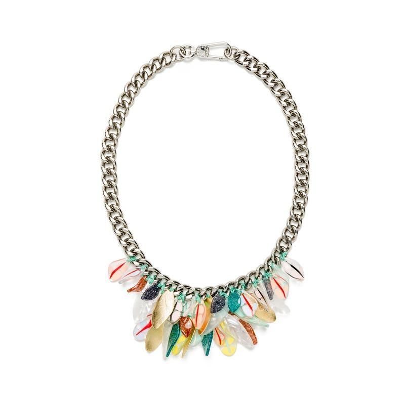 Maleta de Semana Santa para la playa: collar multicolor