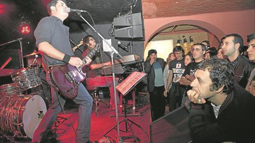 La Asamblea de Extremadura da luz verde a la entrada de menores en conciertos