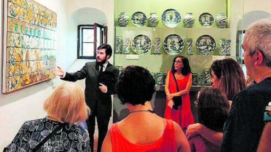 Una cinquantena de persones participen en les visites teatralitzades del Museu Vicenç Ros  | AJUNTAMENT DE MARTORELL