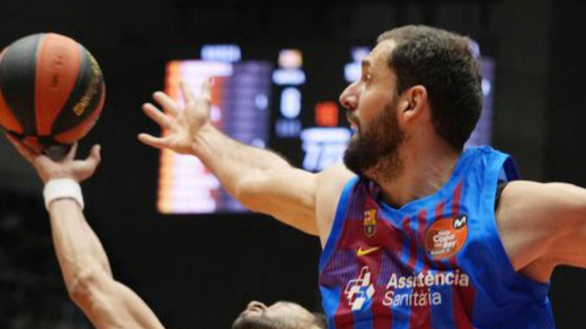 Espurnes entre Rojas i Mirotic | MARIANO POZO/ACB PHOTO