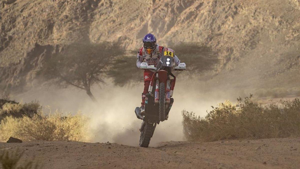 Laia Sanz durante una etapa del Dakar