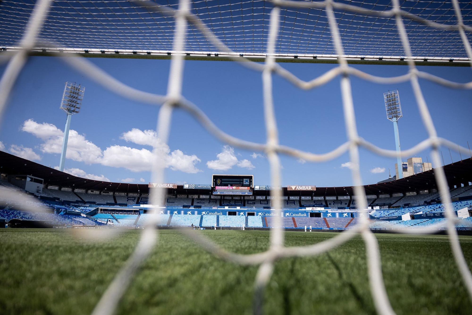 En imágenes | Adiós a La Romareda: el templo del Real Zaragoza se despide antes de ser demolido por completo