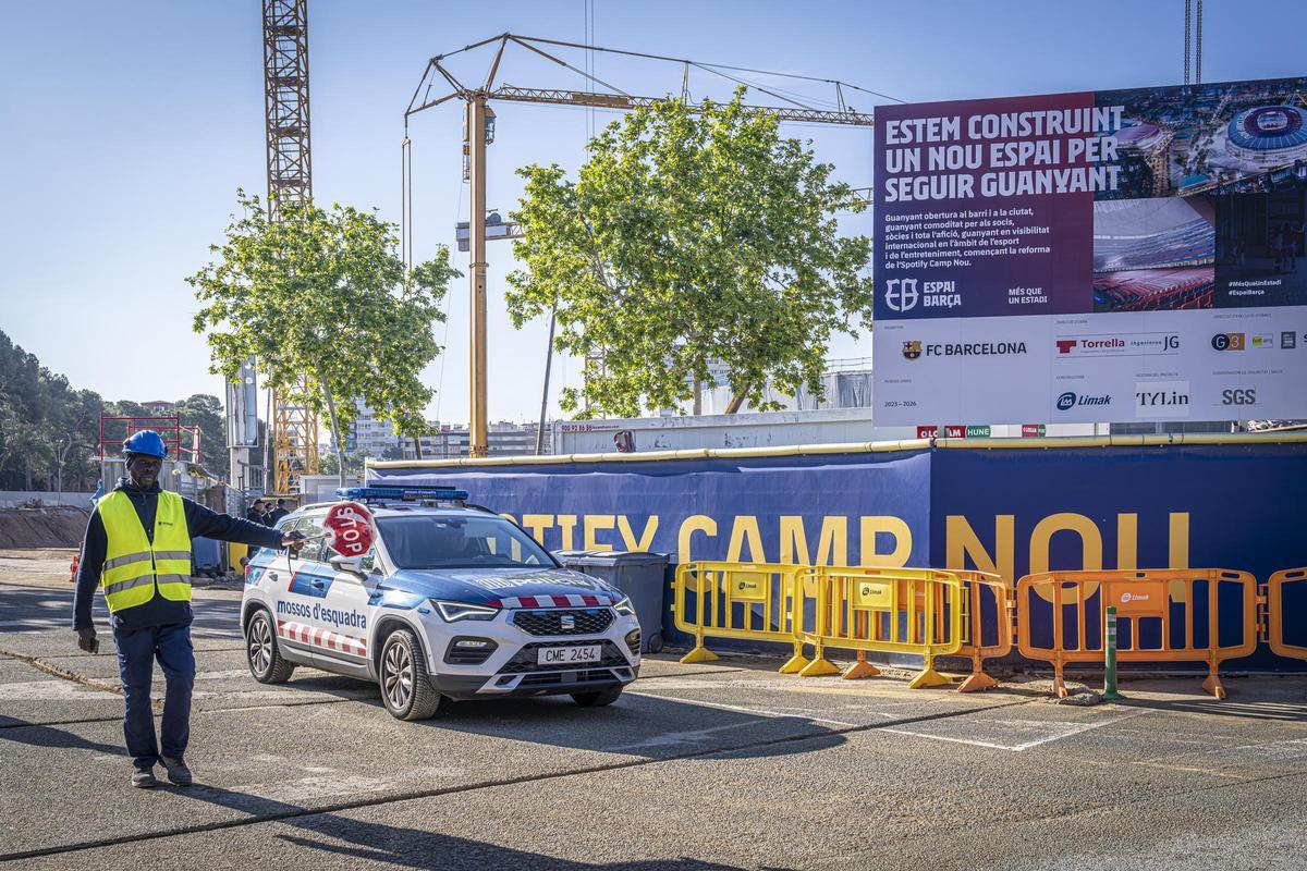 Las obras del Camp Nou desde dentro: tres meses siguiendo a los trabajadores rumanos del Camp Nou