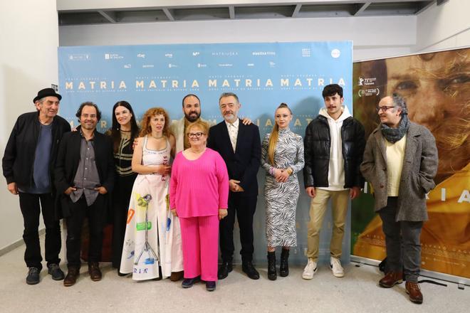 Álvaro Gago y el equipo de "Matria" preestrenan en Vilanova