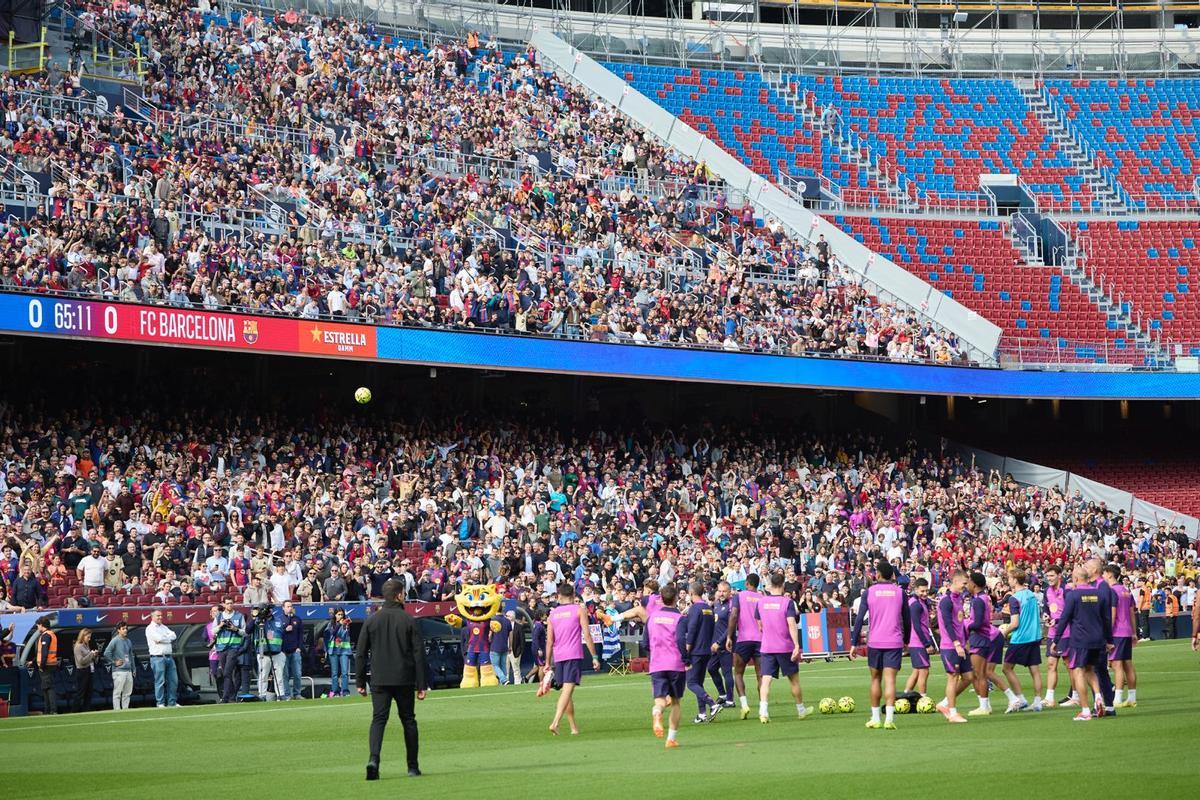 Las espectaculares imágenes del entrenamiento a puertas abiertas del Camp Nou
