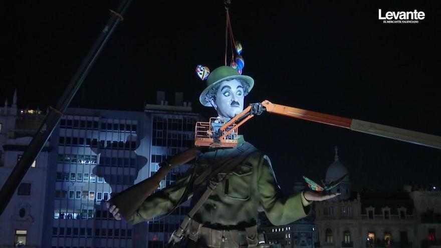 Así fue la espectacular plantà de la falla municipal