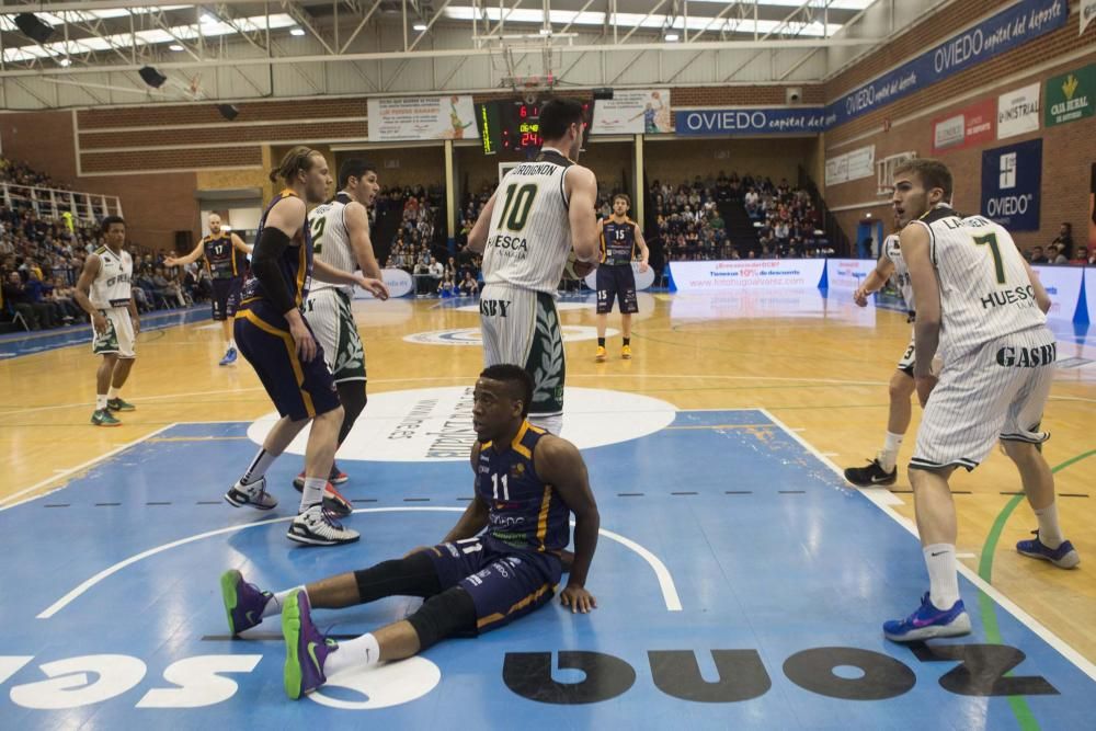 Unión Financiera 67 - 72 peñas Huesca